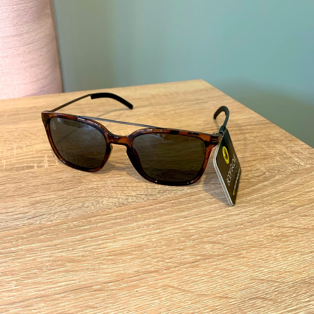 NWT Body Glove Women’s Sunglasses